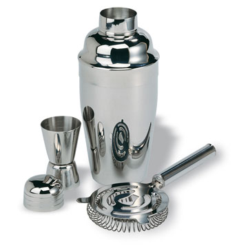 Set cocktail cromato. Capacit 50 cl.