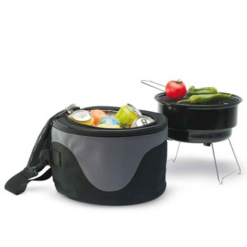 Borsa termica con all interno barbecue