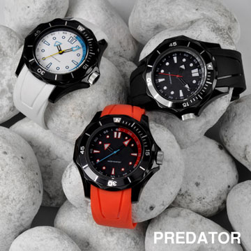 Orologio analogico al quarzo con cassa in plastica